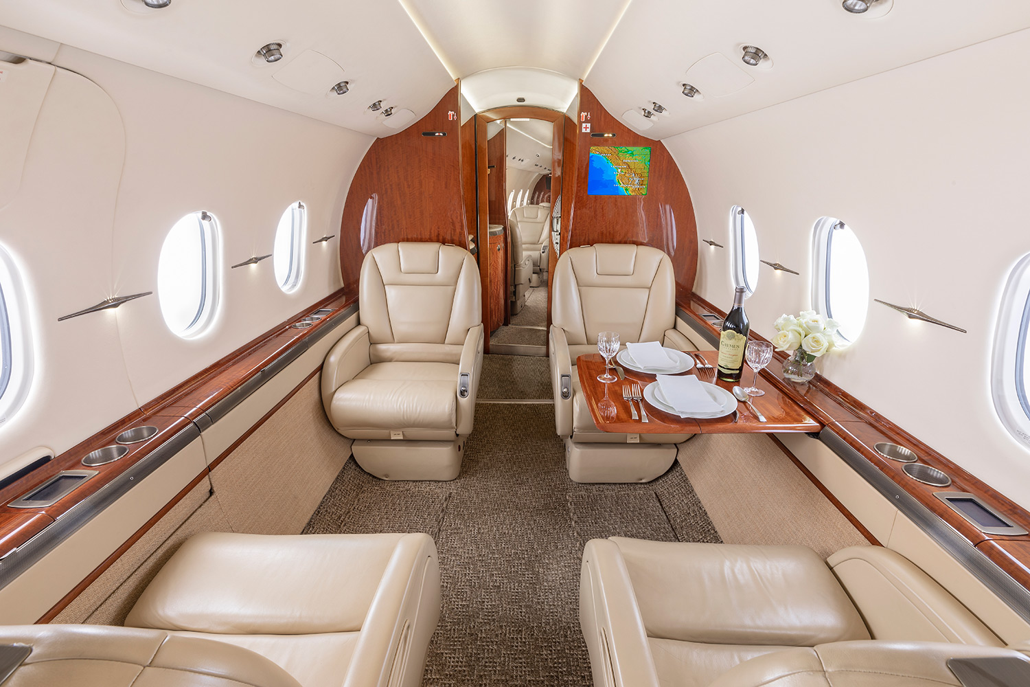 jet aziendale Beechcraft Hawker 4000